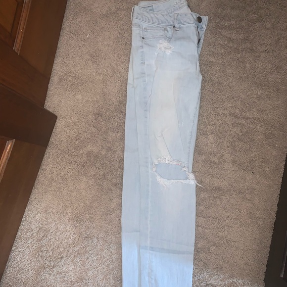 Ripped skinny jeans, light wash, super comfy& soft - Picture 5 of 7